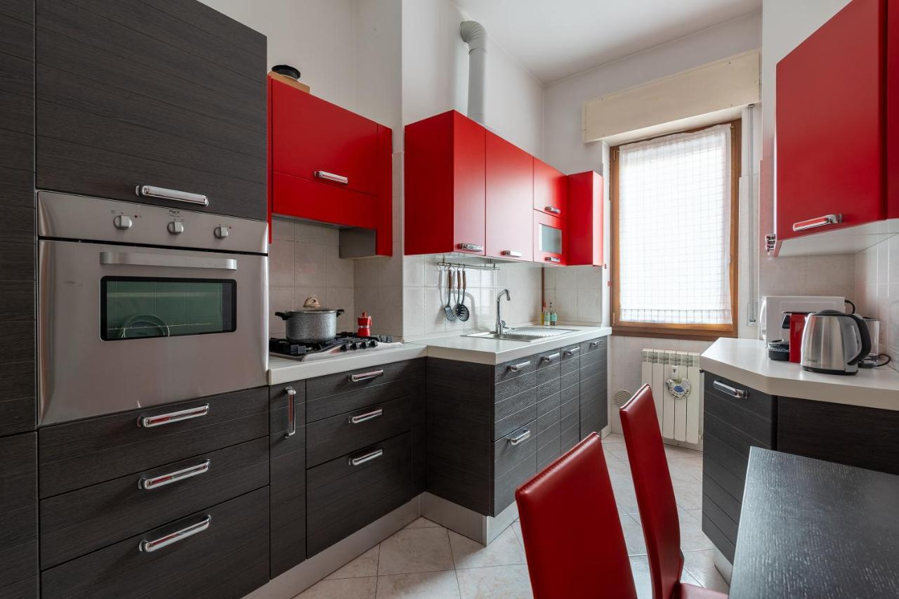 Ferienwohnung San Siro Big House Wifi Netflix Free Parking Mailand Exterior foto