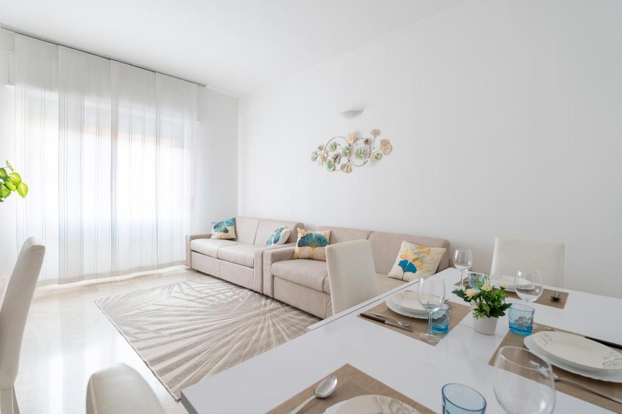 Ferienwohnung San Siro Big House Wifi Netflix Free Parking Mailand Exterior foto