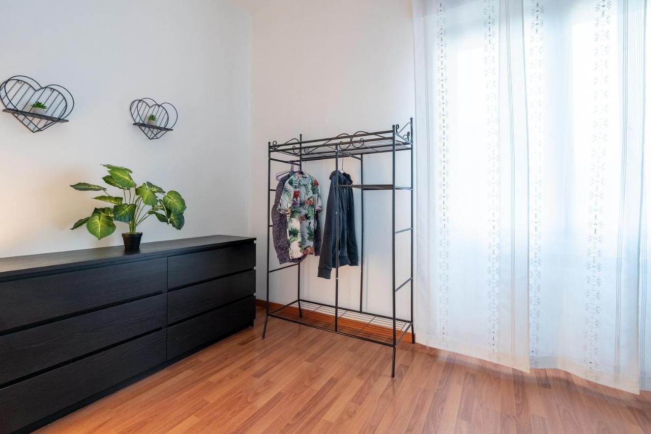 Ferienwohnung San Siro Big House Wifi Netflix Free Parking Mailand Exterior foto